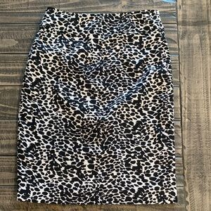 Elegant Animal Print Pencil Skirt